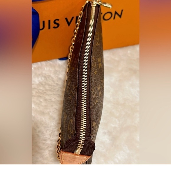 100% Authentic Louis Vuitton Pochette - Picture 5 of 13
